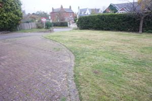 Photo 32- click for photo gallery